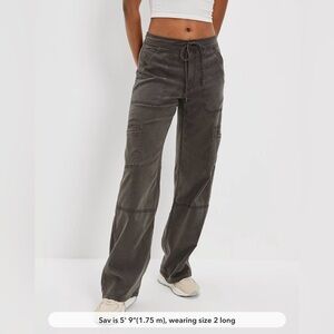 AE Dreamy Drape Stretch Baggy Wide-Legged Cargo Pant - Grey - Size 2